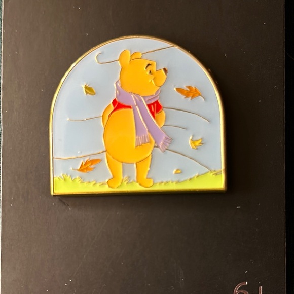 Disney Winnie the Pooh Enamel Pin - Picture 3 of 3